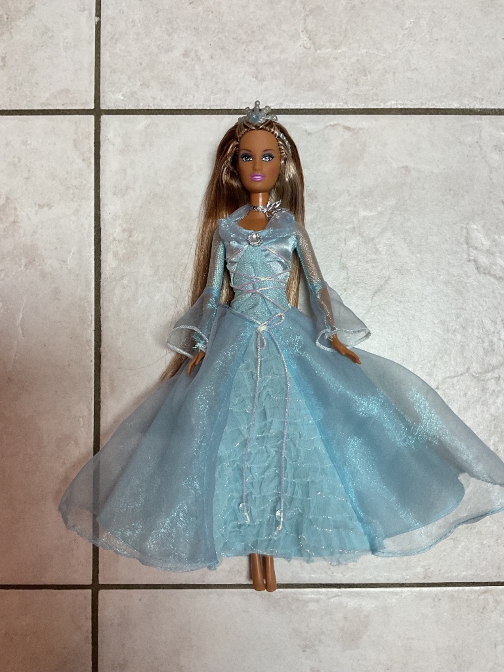 Barbie 2000s Magic of Pegasus Rayla Cloud Queen